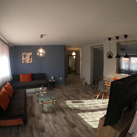 Private Modern Apartment Nea Roda Buitenkant foto