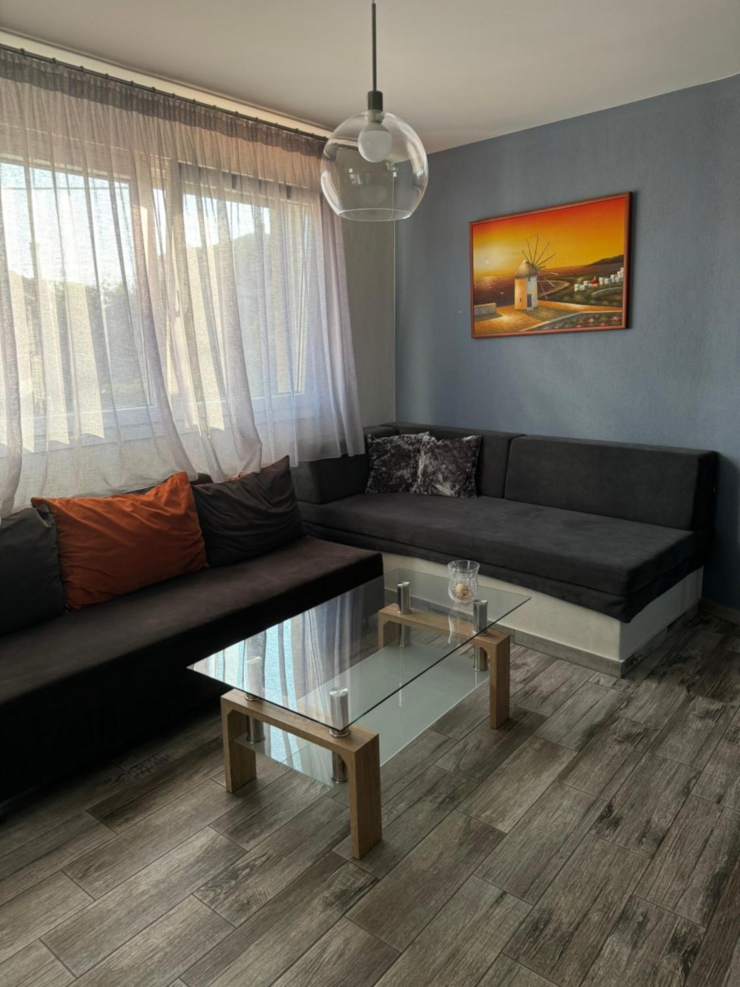 Private Modern Apartment Nea Roda Buitenkant foto