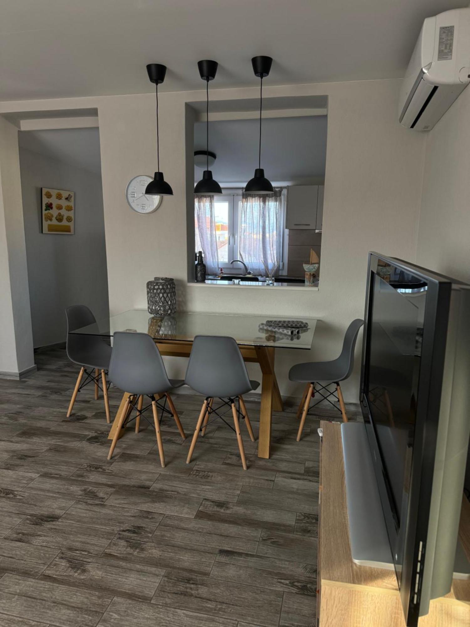 Private Modern Apartment Nea Roda Buitenkant foto